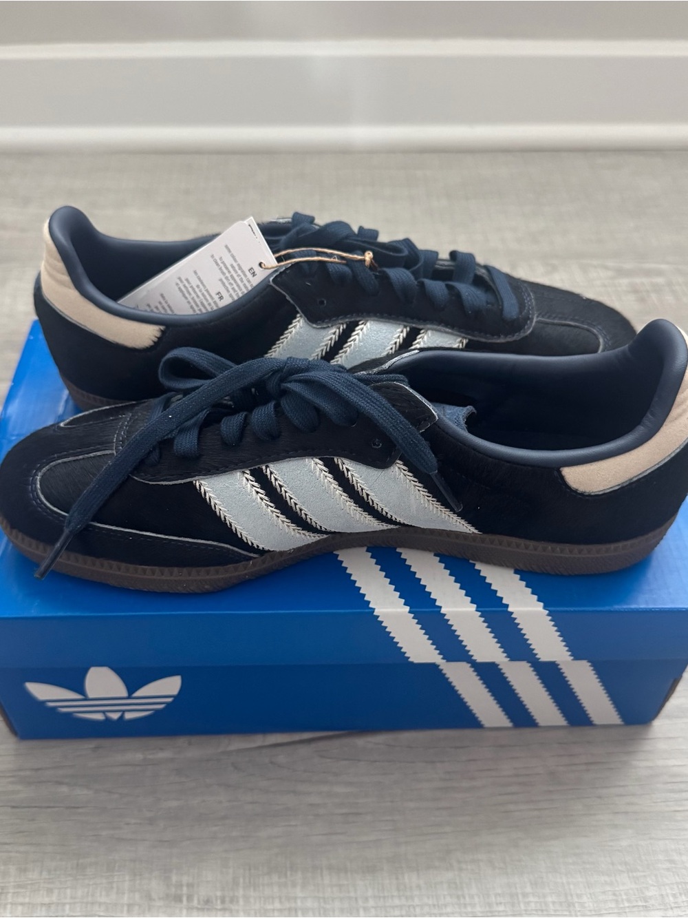 Adidas Samba Og Women’s (Pony Hair) “Night Indigo/Clear Sky/Tactile Blue” JS3934 - Picture 2 of 5